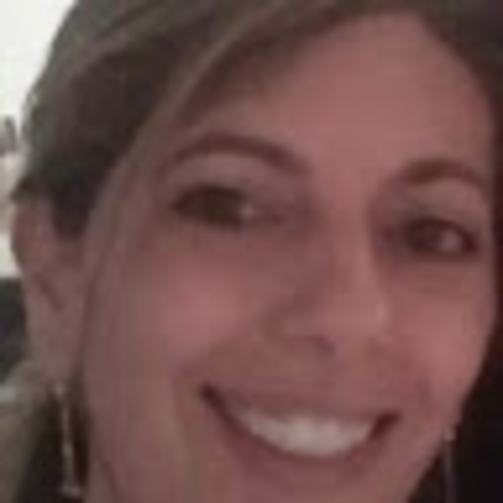 Meet your Posher, Zeina